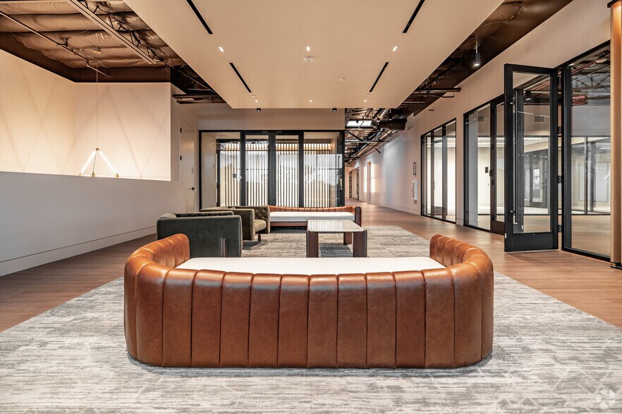 More Photos Of 200 E Baker St, Costa Mesa Loft Creative Space For Lease