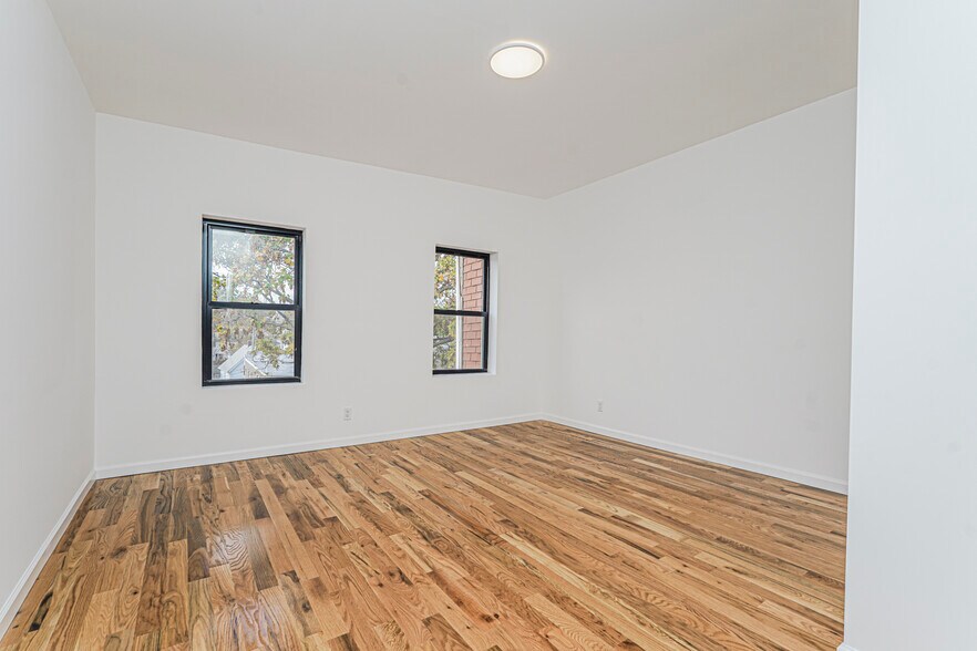 More Photos Of 1256 Bay St, Staten Island Apartments For Lease