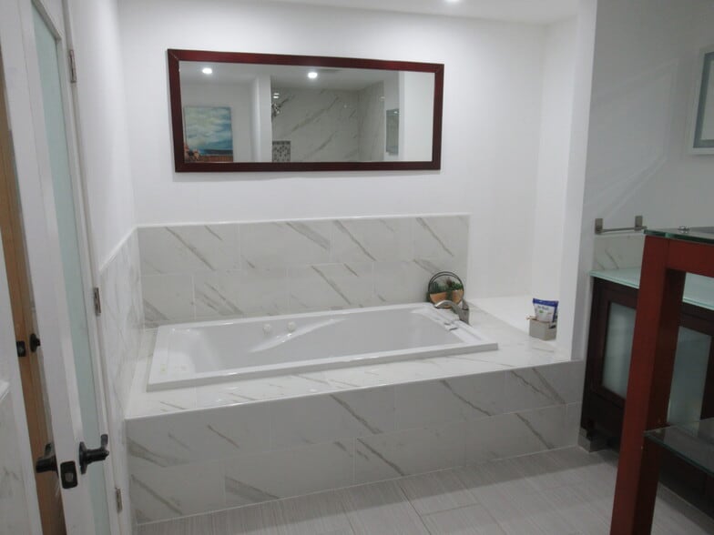 More Photos Of 1820 E Rosecrans Ave, Compton Storefront For Sale