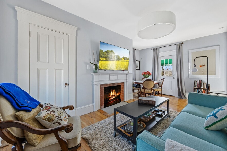 More Photos Of 76 Cottage St, New Bedford Multifamily For Sale