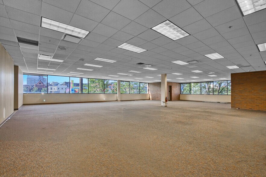 More Photos Of 195 N Grant Ave, Columbus Office For Sale