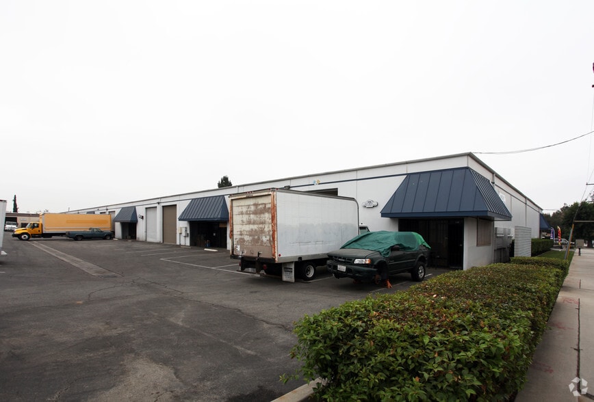 More Photos Of 200-238 Kruse Ave, Monrovia Warehouse For Lease