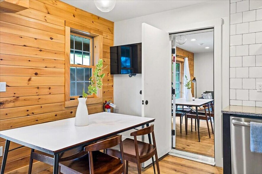 More Photos Of 10 Front St, Lake George Hospitality For Sale