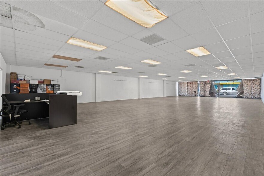 More Photos Of 213-219 S La Brea Ave, Inglewood Storefront For Lease