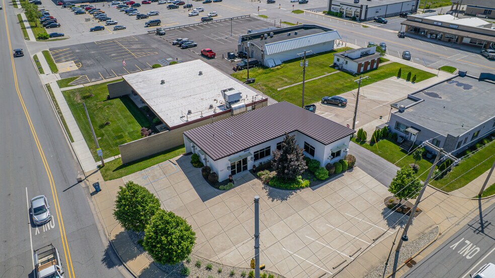 More Photos Of 9603 W 133rd Ave, Cedar Lake Office For Sale