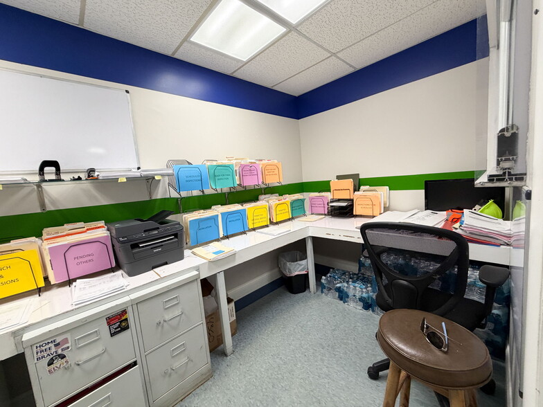 More Photos Of 5908 Johnson St, Hollywood Light Manufacturing For Sale