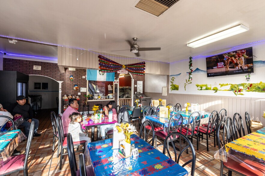 More Photos Of 1411-1413 165th Ave, San Leandro Convenience Store For Sale