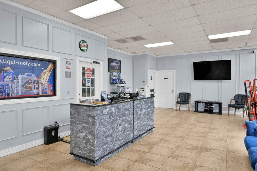 More Photos Of 3050 Farm To Market 2920 Rd, Spring Auto Repair For Sale