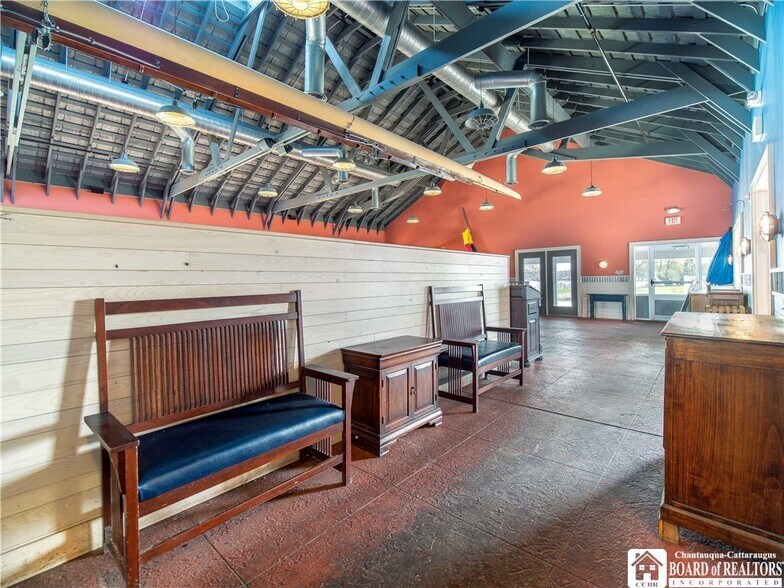 More Photos Of 188 S Erie St, Mayville Restaurant For Lease