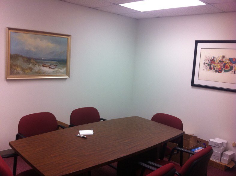 More Photos Of 40 Oval Rd, Quincy Office For Lease