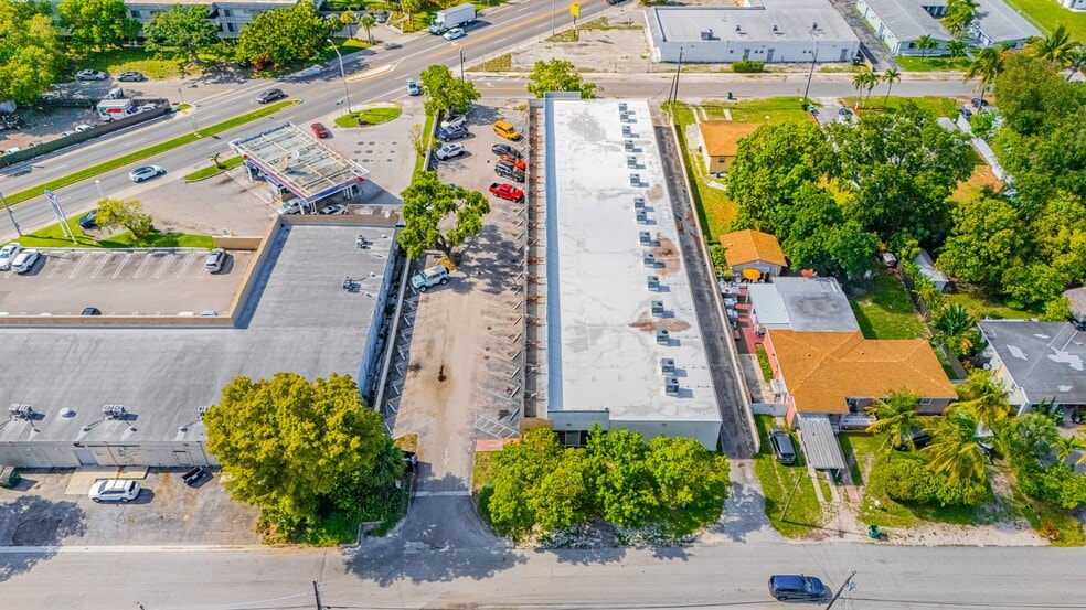 More Photos Of 1620-1648 NE 148th St, Miami Freestanding For Sale