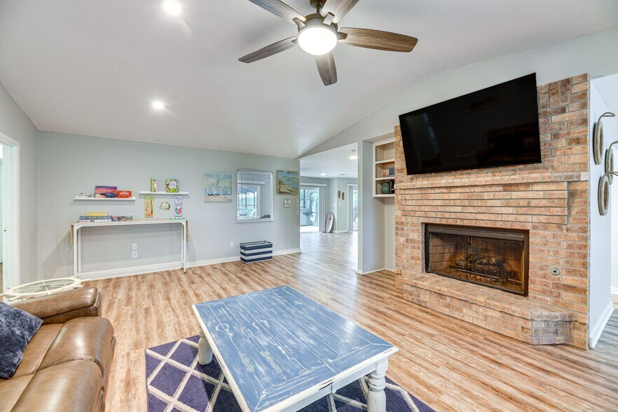 More Photos Of 1524 16th St, Rockport Manufactured Housing Mobile Home Park For Sale