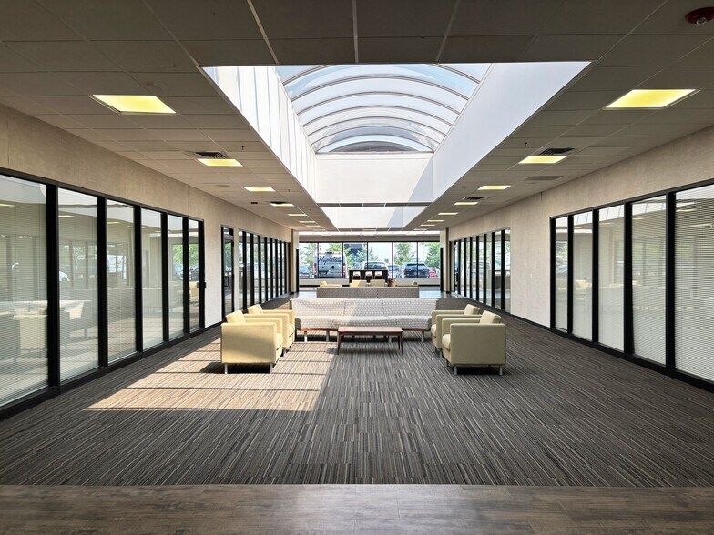 More Photos Of 1156 Shure Dr, Arlington Heights Unknown For Lease