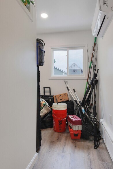 More Photos Of 215 Washington Rd, Sayreville Storefront Retail Residential For Lease