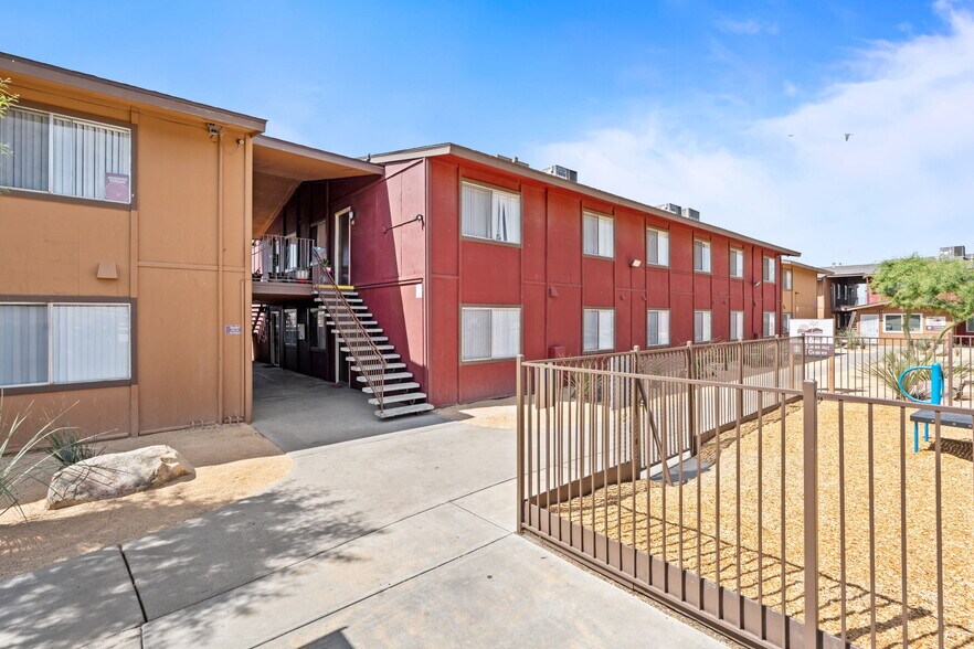 More Photos Of 4585 E McKinley Ave, Fresno Apartments For Sale