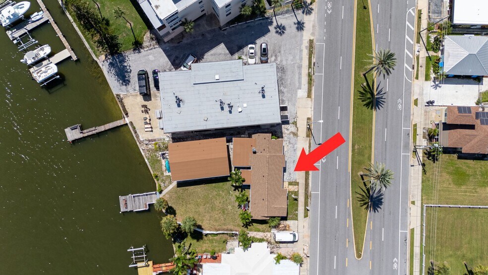 More Photos Of 18207 Gulf Blvd, Redington Shores Specialty For Sale