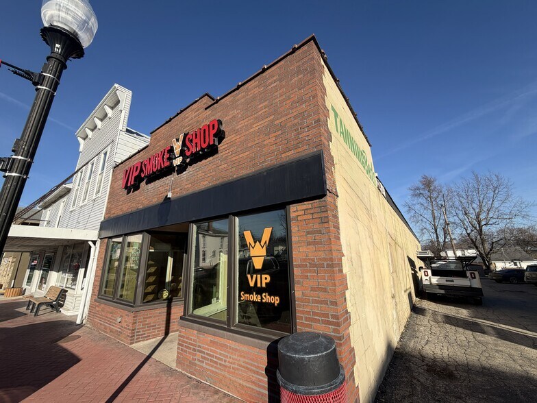 More Photos Of 126 N Commerce St, Lewisburg Storefront For Sale