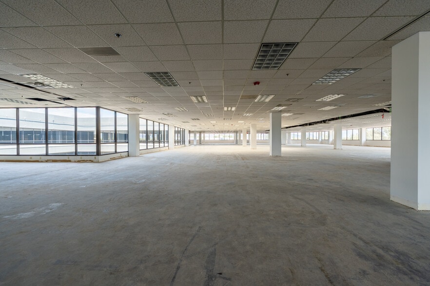 More Photos Of 8900 N 22nd Ave, Phoenix Apartments For Sale