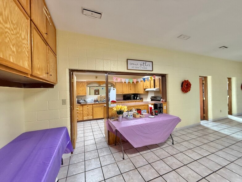 More Photos Of 303 W Clark St, Pasco Religious Facility For Sale