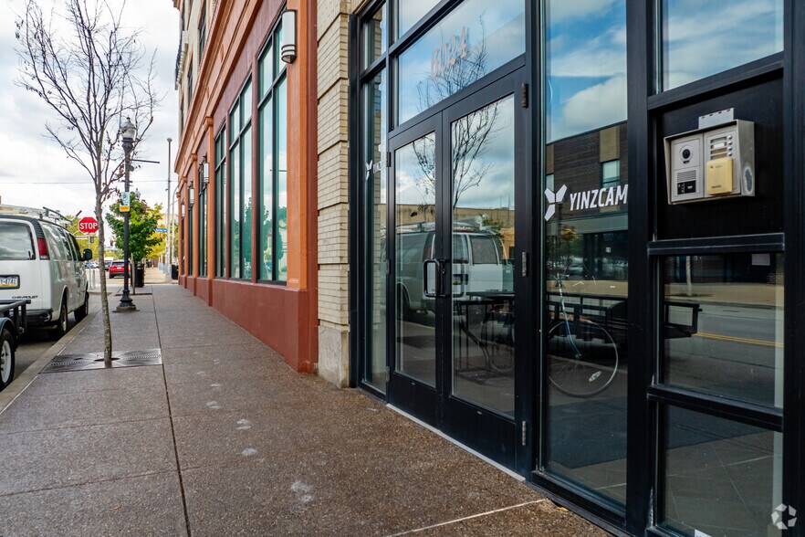 More Photos Of 6026 Broad St, Pittsburgh Office For Lease