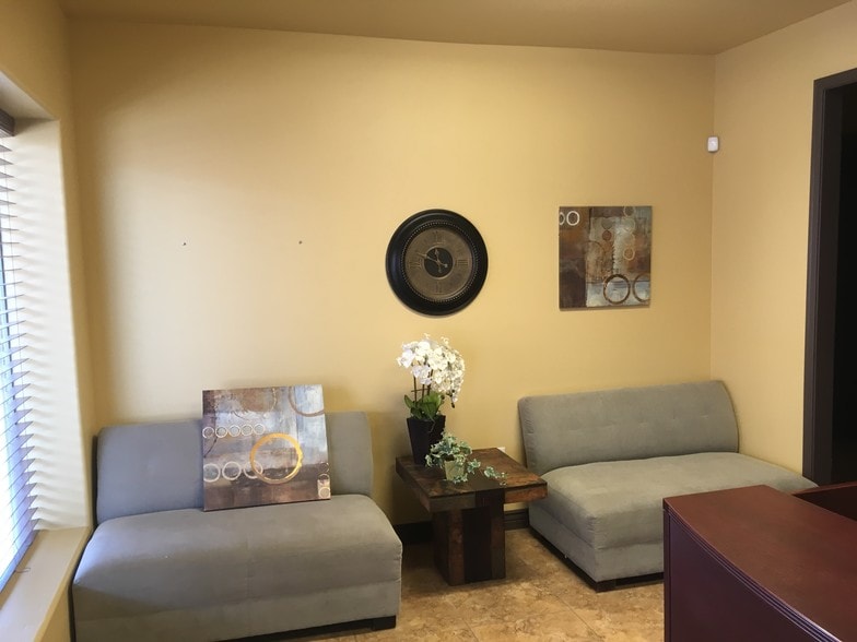 More Photos Of 920 E Main St, Mesa Office For Lease