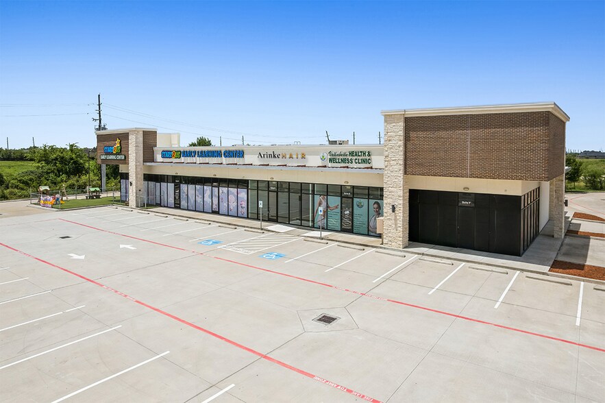 Primary Photo Of 17627 Beechnut St, Richmond Storefront For Lease