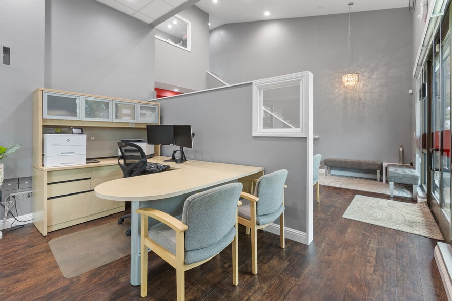 More Photos Of 1051 Kakala St, Kapolei Storefront Retail Office For Lease