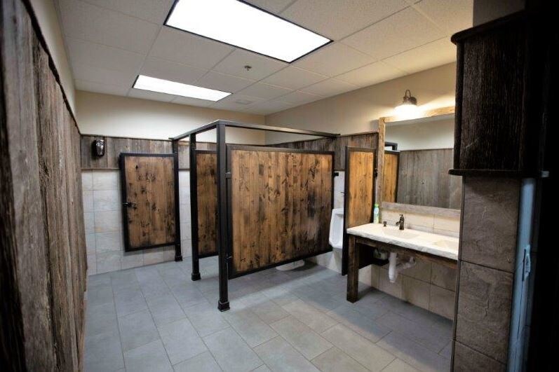 More Photos Of 1370 Mendota Heights Rd, Mendota Heights Office For Sale