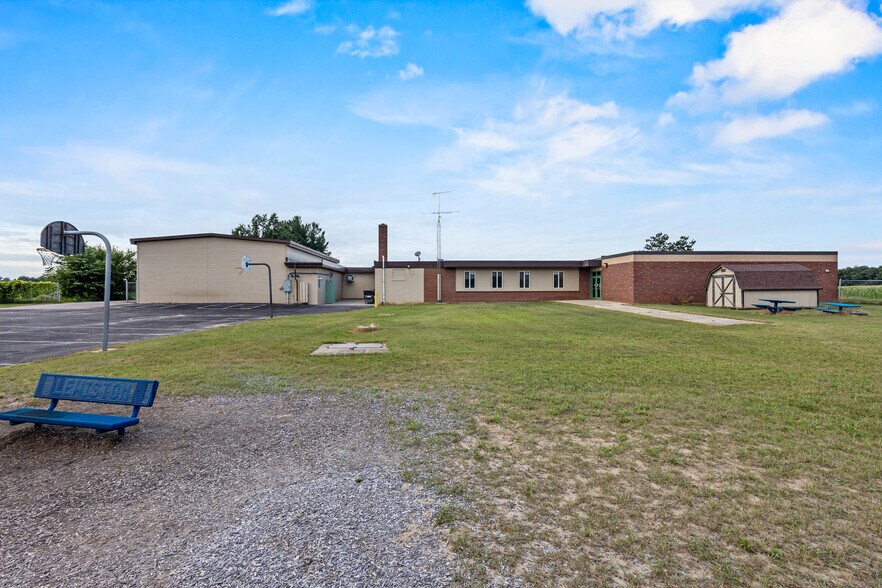 More Photos Of W11195 WI-127, Portage Schools For Sale