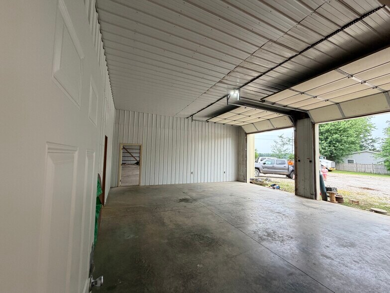 More Photos Of 1367-0 E US Highway 40, Brazil Service For Sale