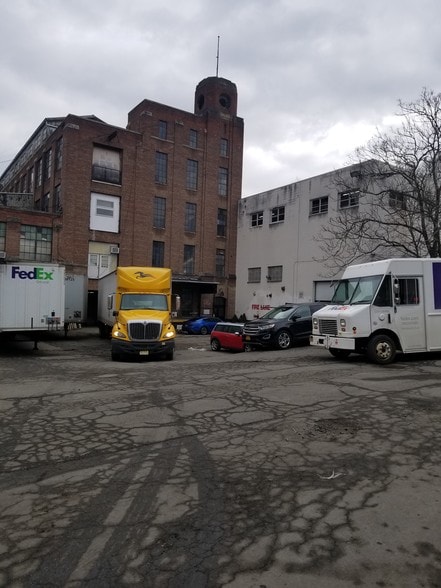 Primary Photo Of 2 Mill St, Cornwall Warehouse For Sale