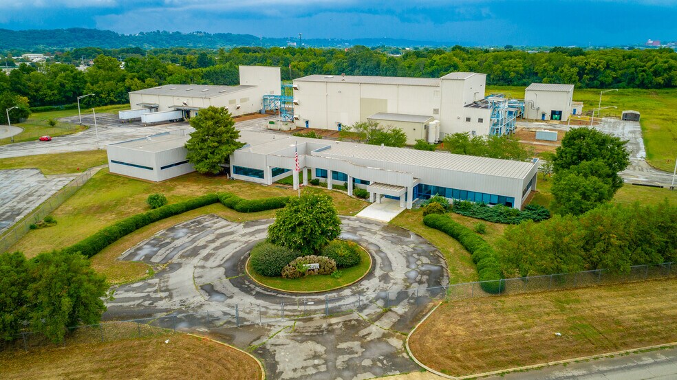 Primary Photo Of 2800 Riverport Rd, Chattanooga Light Manufacturing For Lease