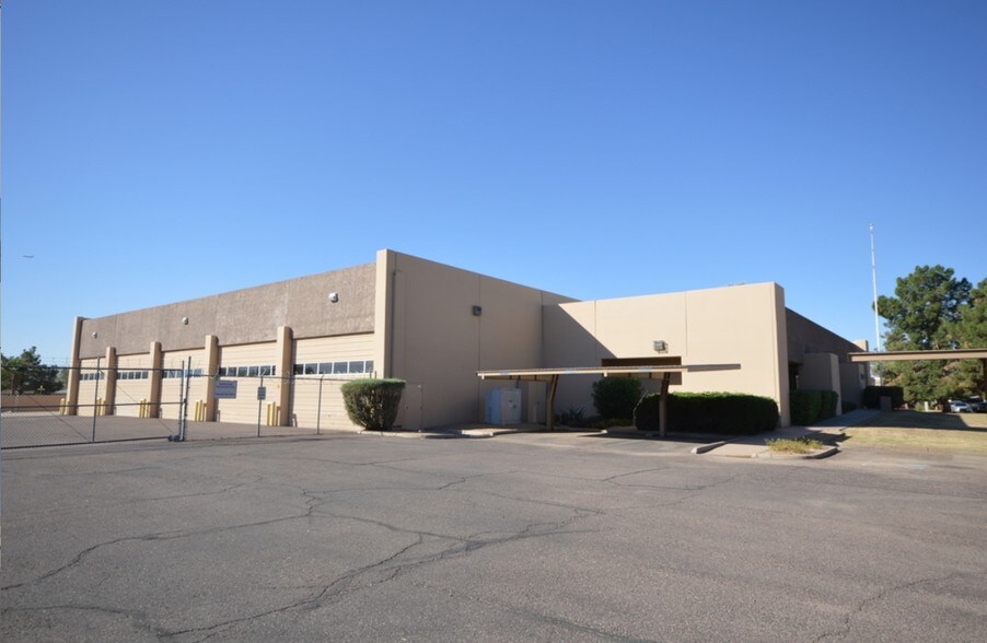 Primary Photo Of 3701 W Cambridge Ave, Phoenix Warehouse For Lease