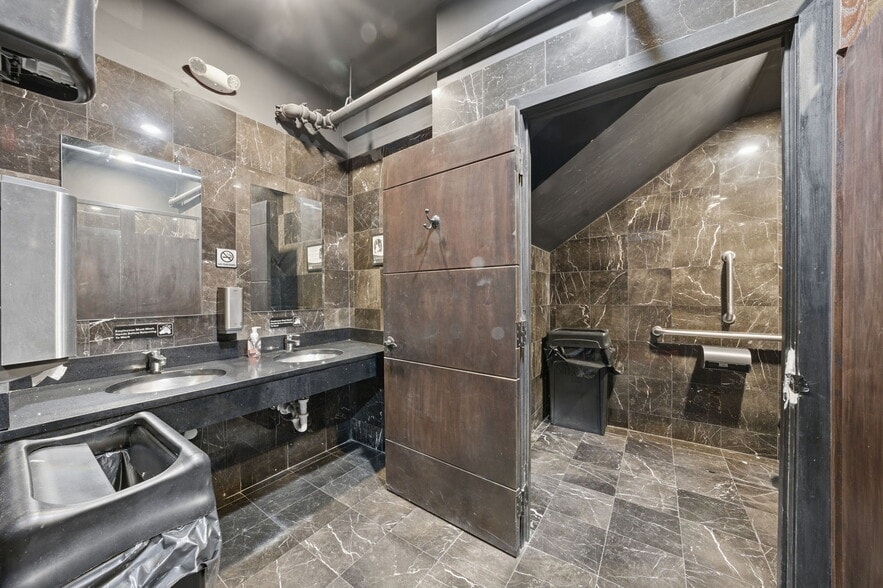 More Photos Of 238 Highway 34, Old Bridge Storefront Retail Residential For Sale