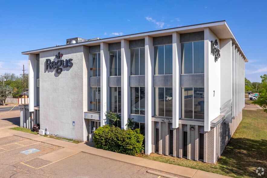 More Photos Of 7 Briercroft Office Park, Lubbock Coworking Space