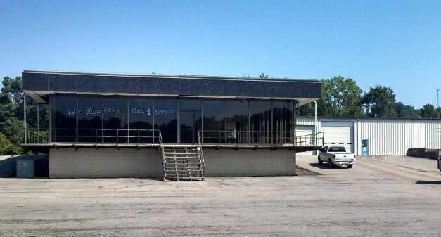 Primary Photo Of 1215 E Broadway St, Morrilton Showroom For Sale