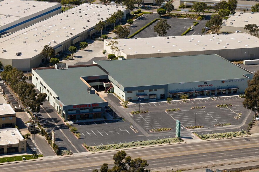 More Photos Of 8400 Miramar Rd, San Diego Showroom For Lease