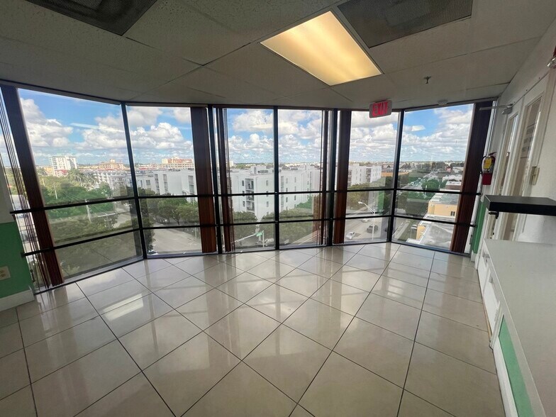 More Photos Of 4445 W 16th Ave, Hialeah Office Residential For Lease