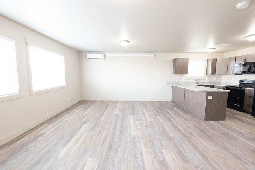 More Photos Of 6327 N Freedom Rd, Idaho Falls Apartments For Sale