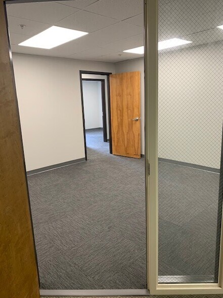 More Photos Of 1110 Navaho Dr, Raleigh Office For Lease