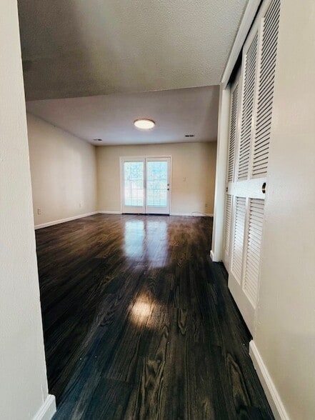 More Photos Of 416 Lake St, Sikeston Apartments For Sale