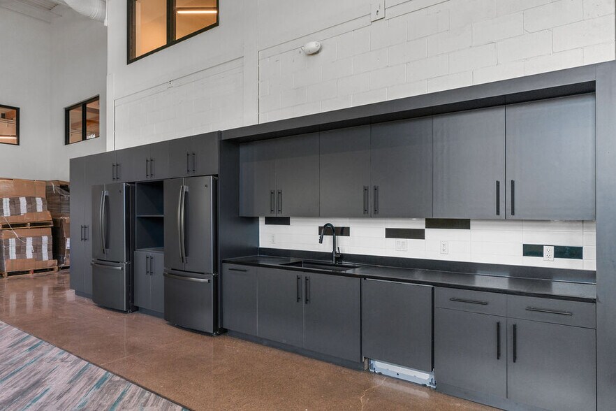 More Photos Of 1777 SW Chandler Ave, Bend Office For Lease