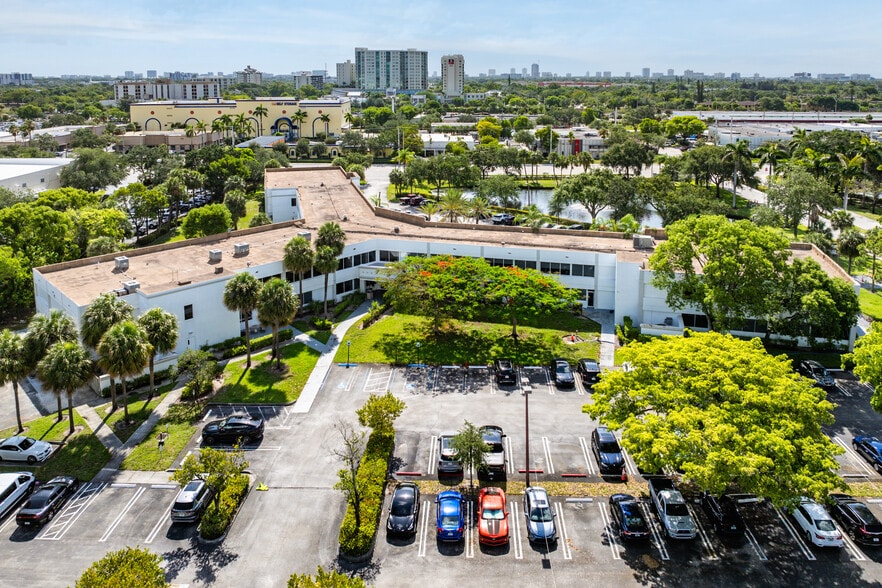 More Photos Of 555 S Andrews Ave, Pompano Beach Medical For Lease