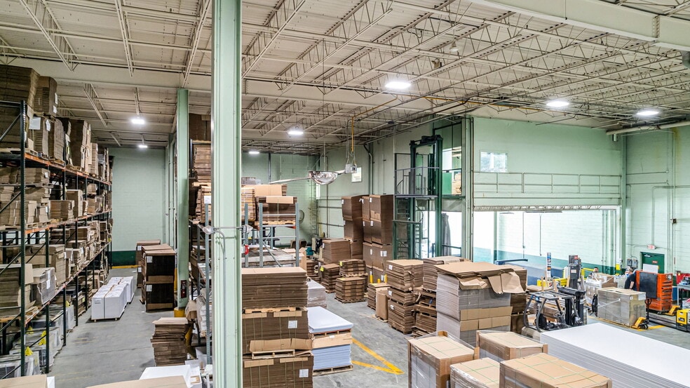 More Photos Of 106 Winter St, Holyoke Manufacturing For Lease