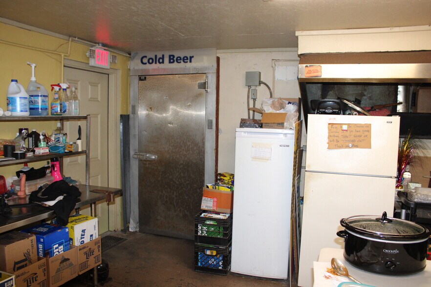 More Photos Of 4403 Buena Vista Ln, Holiday Bar For Sale