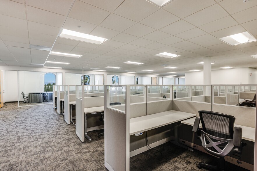More Photos Of 170-180 Knowles Dr, Los Gatos Unknown For Lease