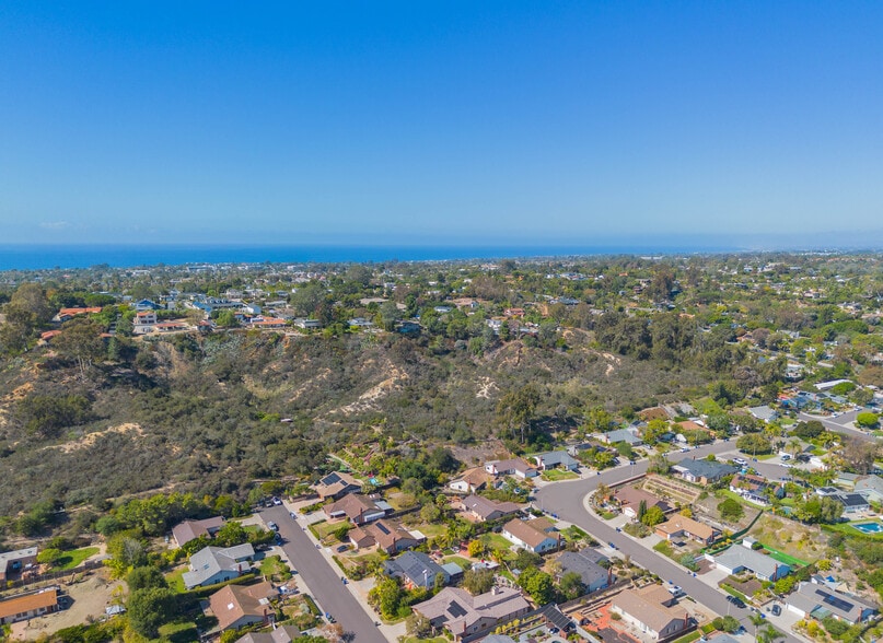 More Photos Of 0 Crest Dr, Encinitas Land For Sale