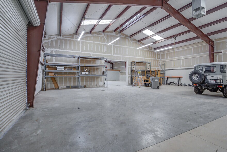 More Photos Of 1671 Zachi Way, Redding Industrial For Lease