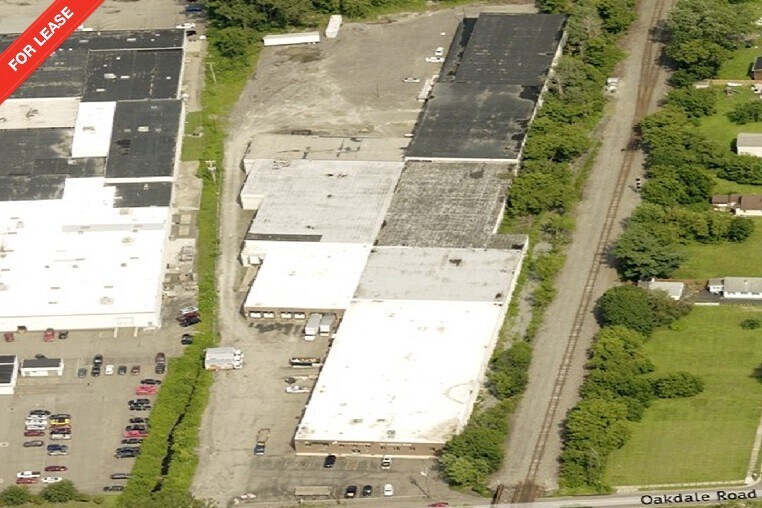 Primary Photo Of 100 Oakdale Rd, Johnson City Warehouse For Lease