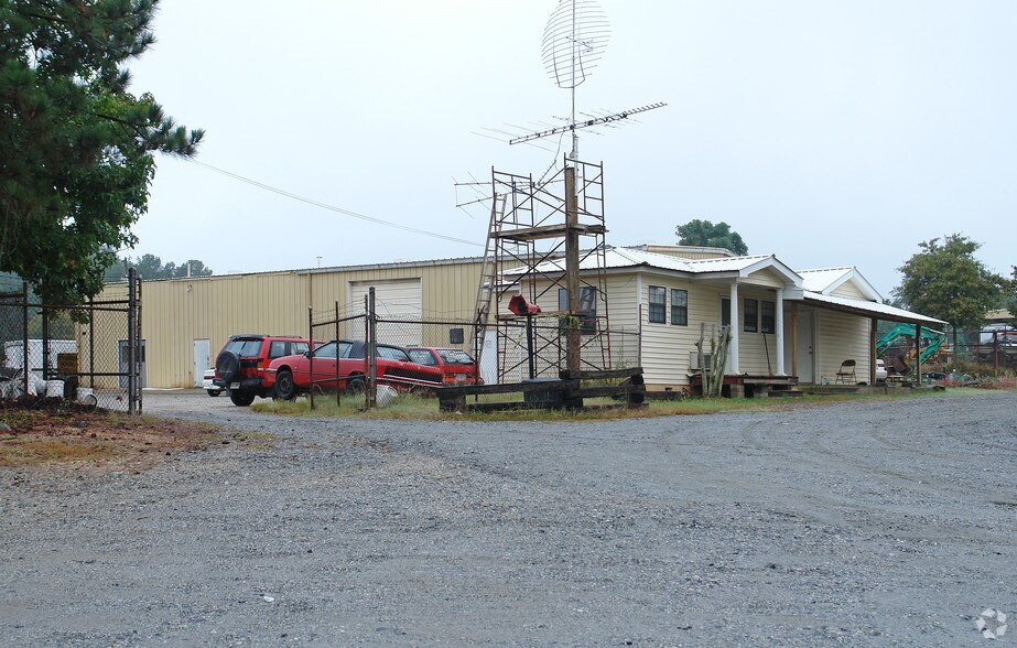 More Photos Of 4029 Anderson Farm Rd, Austell Auto Salvage Facility For Lease
